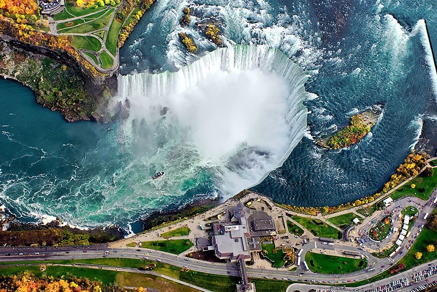 Niagra-falls-USA-Canada