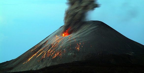 krakatoa-endonezya